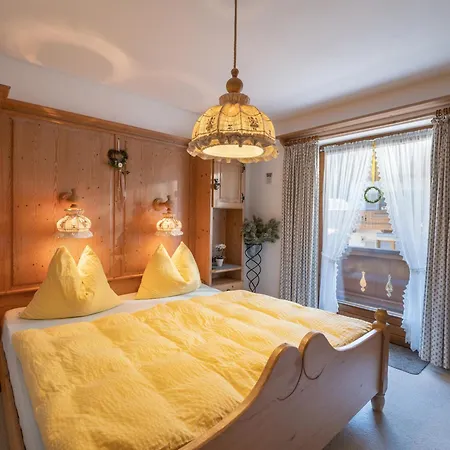 Chalet - Appartements Julitta Apartment *