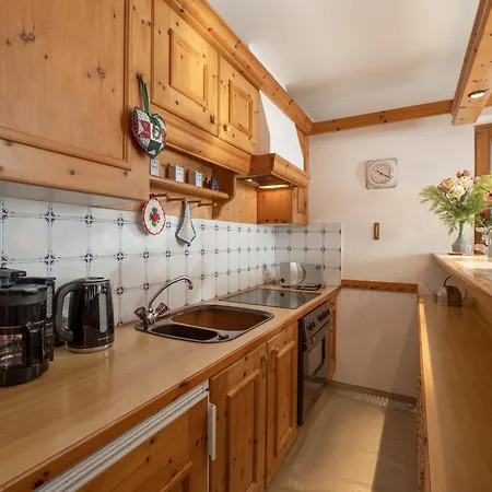 Chalet - Appartements Julitta Apartment *