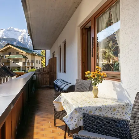 Apartment Chalet - Appartements Julitta Mayrhofen