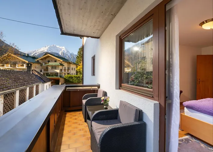 Chalet - Appartements Julitta Mayrhofen